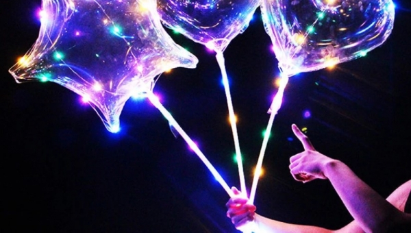 Tips Menggunakan Balon LED Love untuk Acara  Ulang Tahun Pernikahan